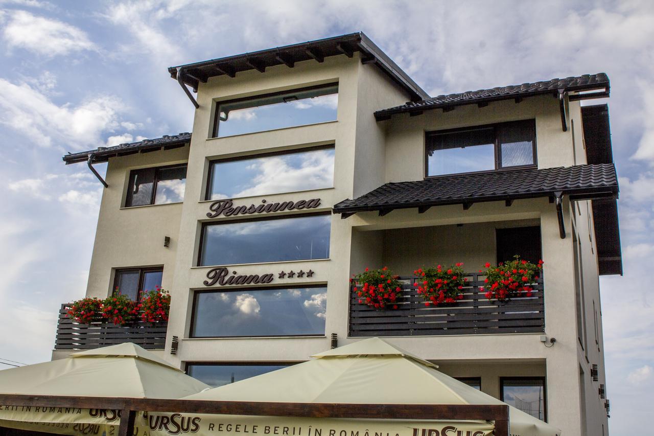 Hotel Riana Adjud Zewnętrze zdjęcie